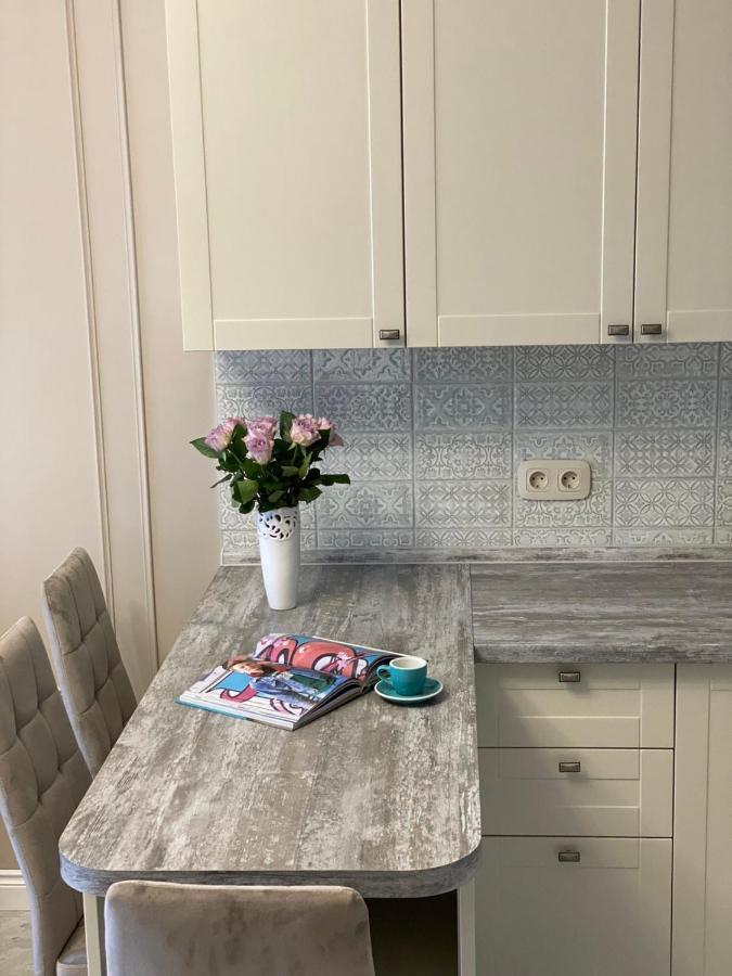 Luxury apartment near metro station Osokorky Kiev Eksteriør bilde