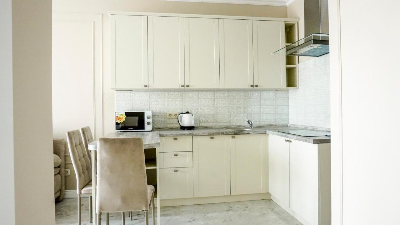 Luxury apartment near metro station Osokorky Kiev Eksteriør bilde