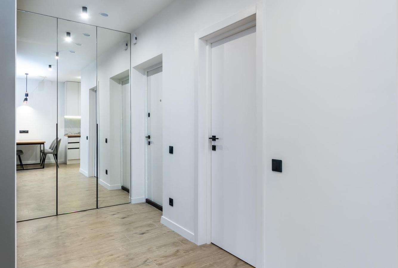 Luxury apartment near metro station Osokorky Kiev Eksteriør bilde