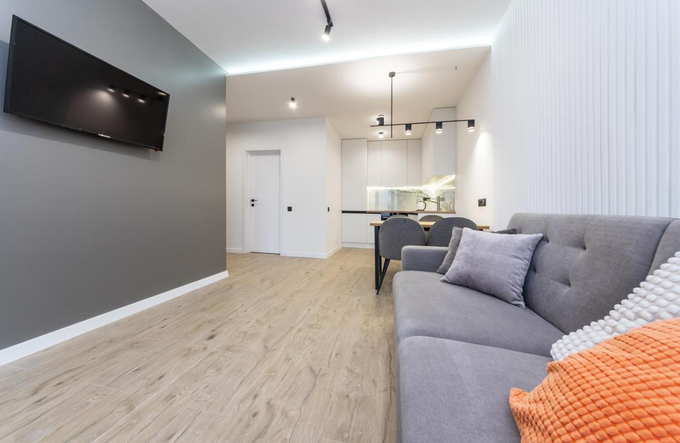 Luxury apartment near metro station Osokorky Kiev Eksteriør bilde