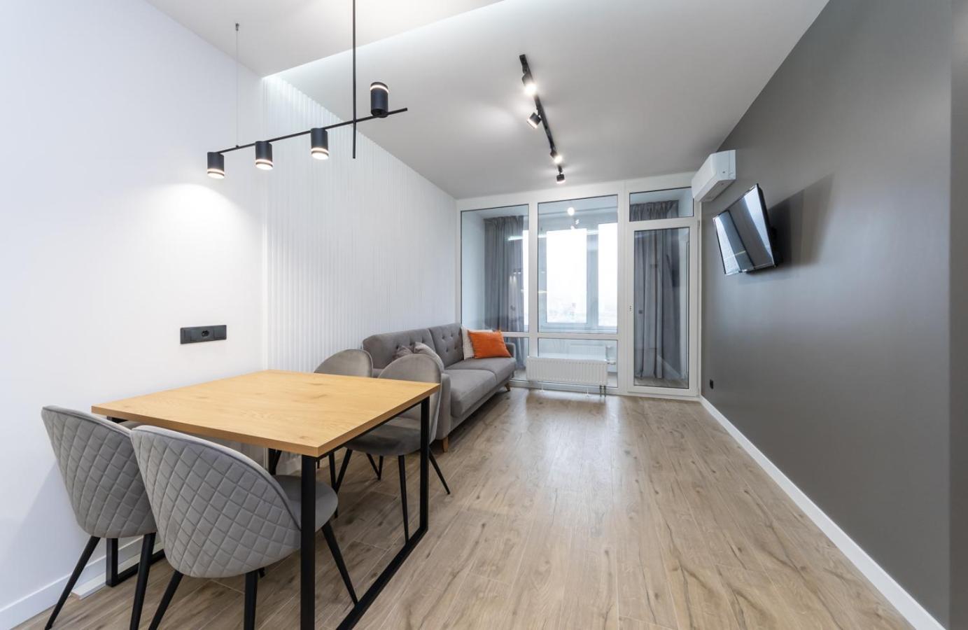 Luxury apartment near metro station Osokorky Kiev Eksteriør bilde